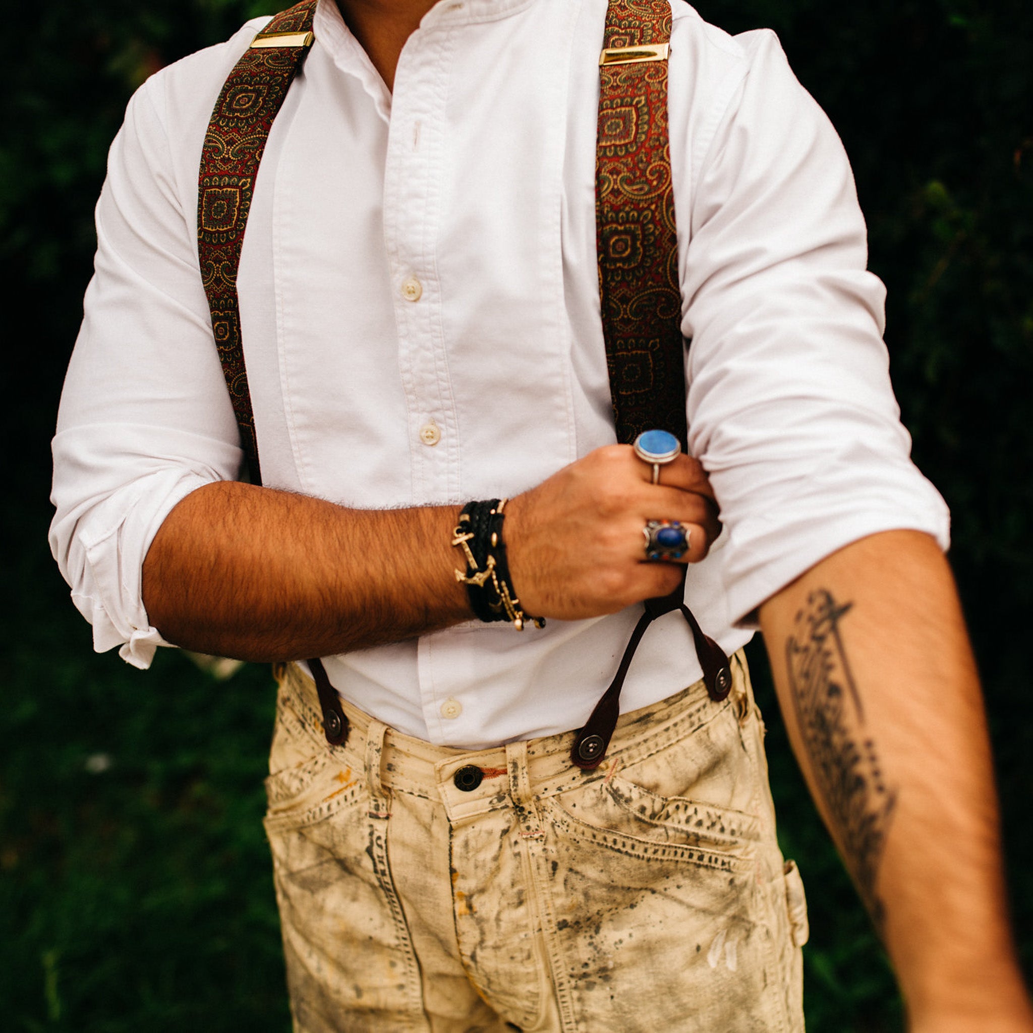 How to wear Suspenders - Man's guide to Braces